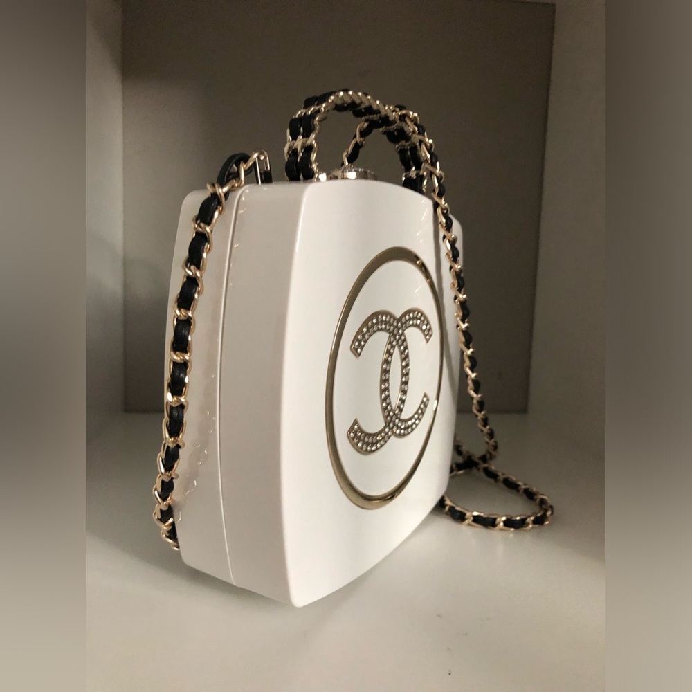 White Crossbody Hard Shell Bag with Pink, Black and Gold Accents; NWOT - Picture 3 of 9
